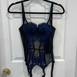 L’Agent by Agent Provocateur corset with suspender hooks. Size 34B